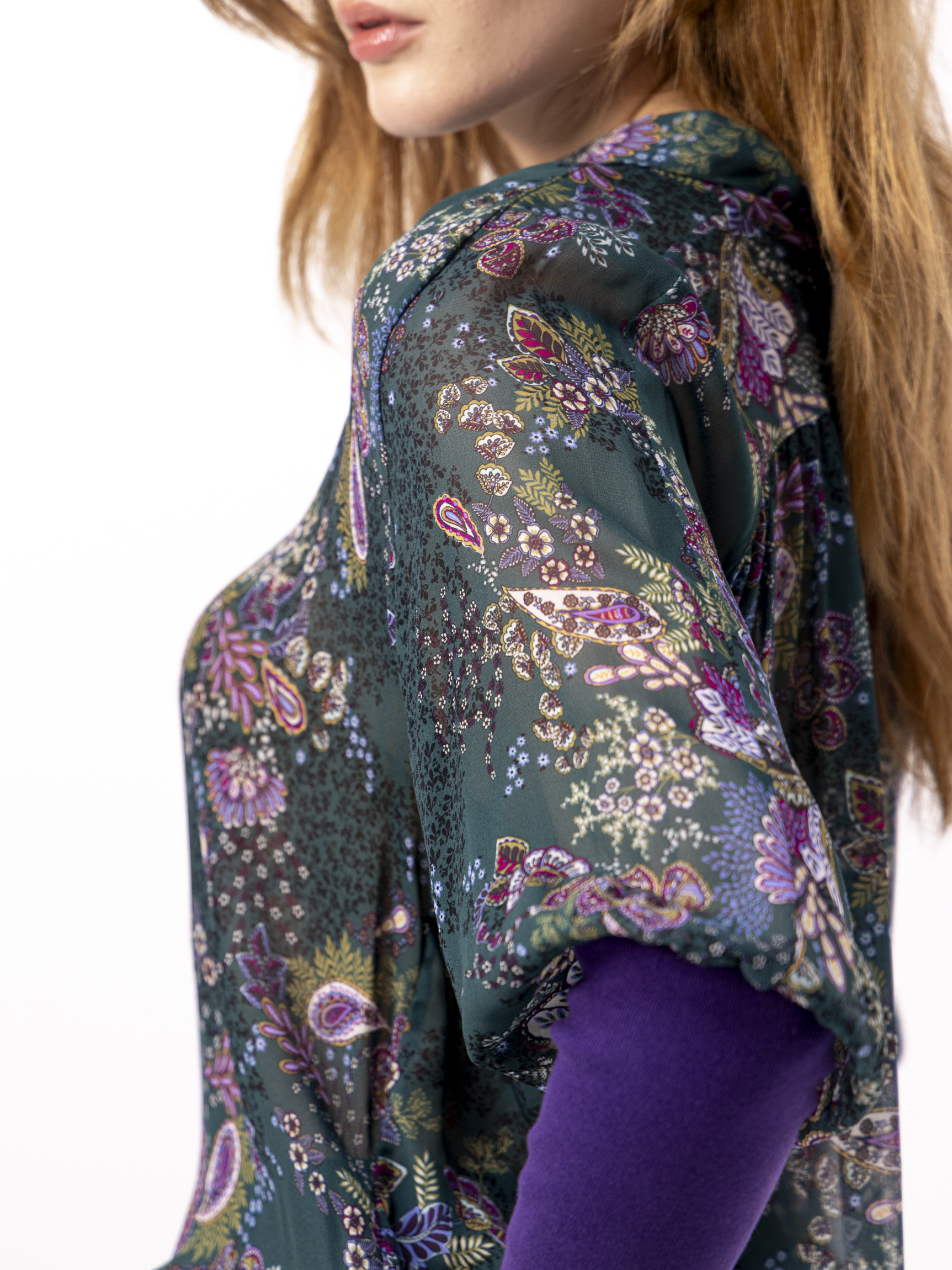 Chemisier à motif cachemire en crêpe georgette vert canard 